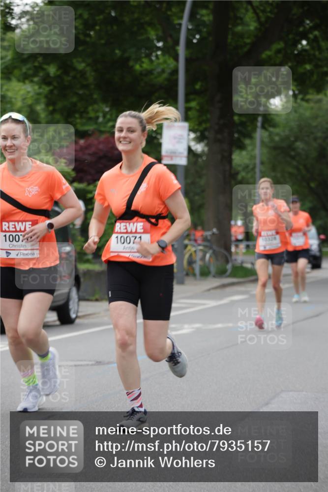 15.06.2025 - REWE Women's Run Jannik Wohlers http://msf.ph/oto/7935157 15.06.2025 08:25:52 Laufen 100, 10071, 10329 meine-sportfotos.de