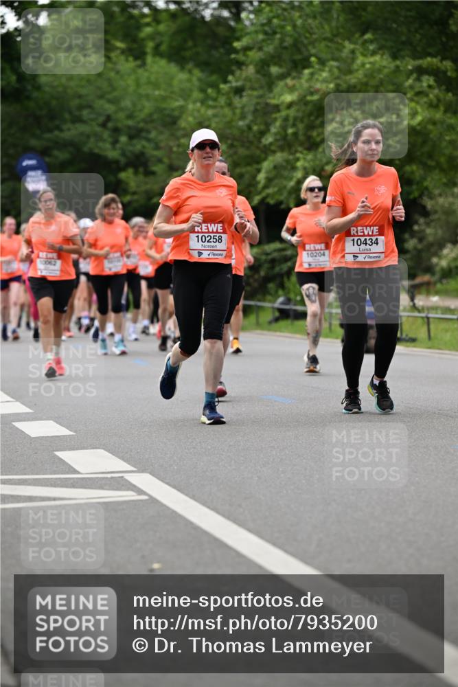 15.06.2025 - REWE Women's Run Dr. Thomas Lammeyer http://msf.ph/oto/7935200 15.06.2025 09:18:59 Laufen 10062, 10258, 10204, 10434 meine-sportfotos.de