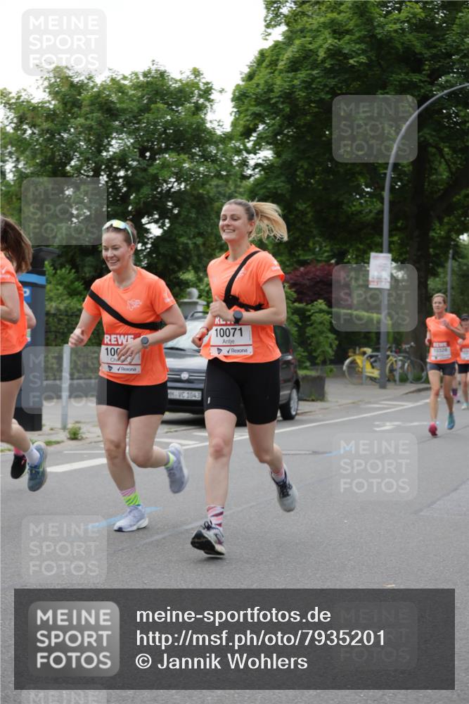 15.06.2025 - REWE Women's Run Jannik Wohlers http://msf.ph/oto/7935201 15.06.2025 08:25:53 Laufen 100, 1043, 10071, 10328 meine-sportfotos.de