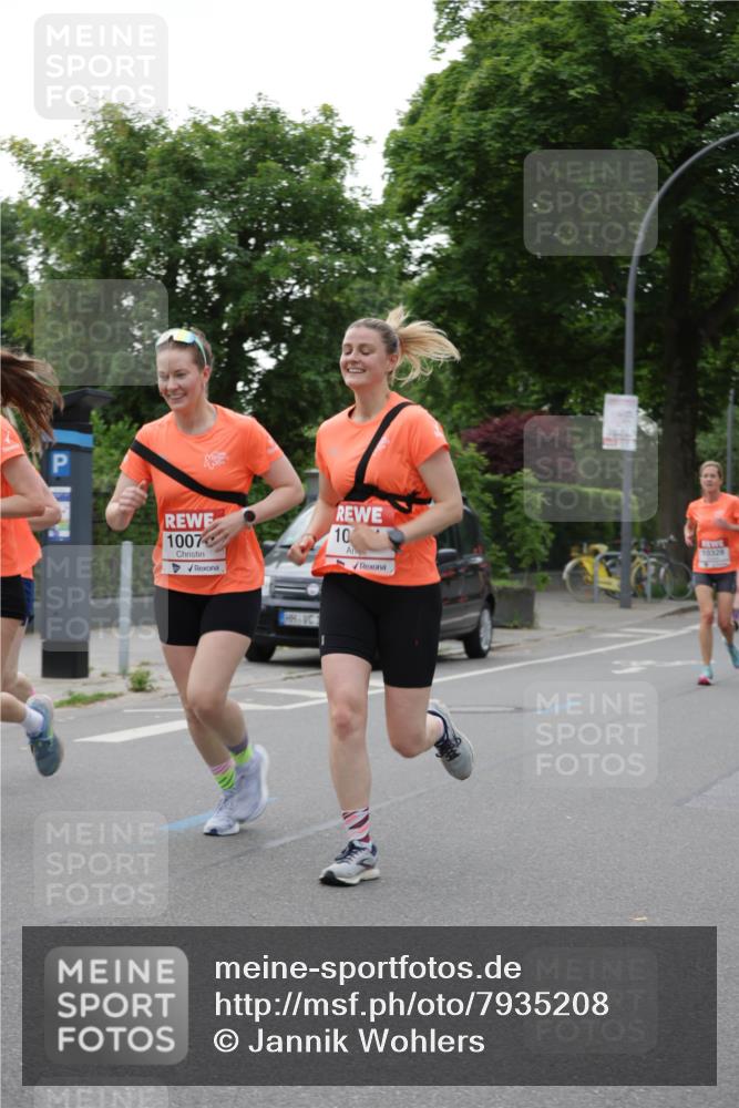 15.06.2025 - REWE Women's Run Jannik Wohlers http://msf.ph/oto/7935208 15.06.2025 08:25:53 Laufen 1007, 10, 10328 meine-sportfotos.de
