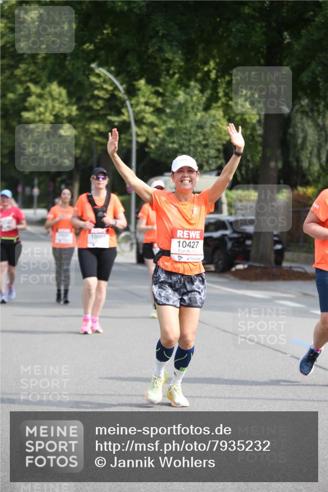 15.06.2025 - REWE Women's Run Jannik Wohlers http://msf.ph/oto/7935232 15.06.2025 09:53:00 Laufen 1000, 10427 meine-sportfotos.de