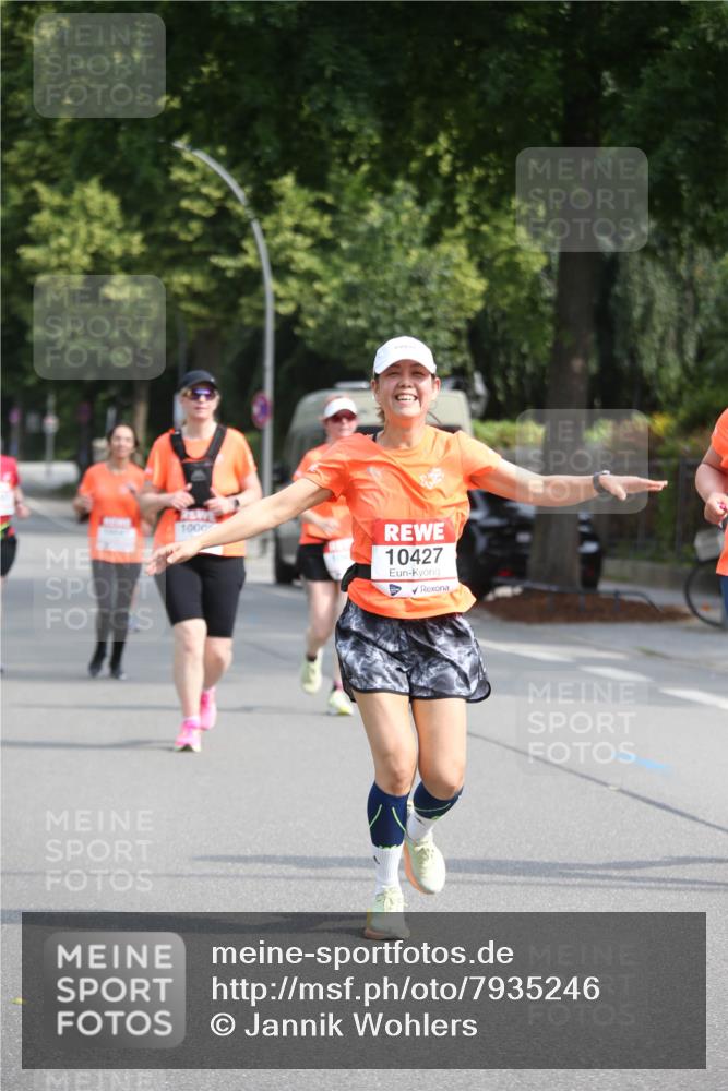 15.06.2025 - REWE Women's Run Jannik Wohlers http://msf.ph/oto/7935246 15.06.2025 09:53:00 Laufen 1000, 10427 meine-sportfotos.de