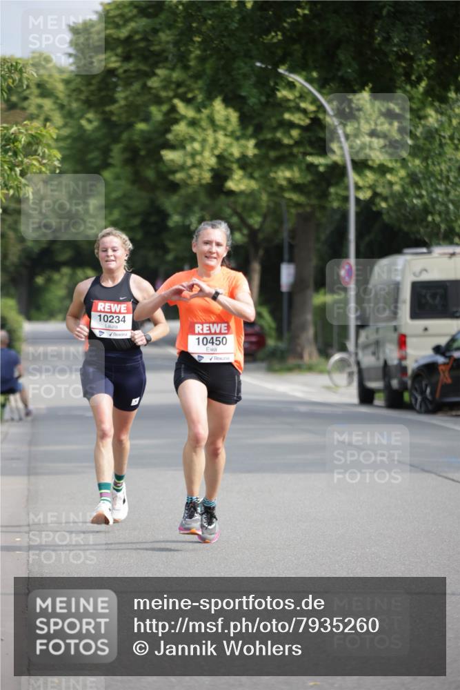 15.06.2025 - REWE Women's Run Jannik Wohlers http://msf.ph/oto/7935260 15.06.2025 08:40:22 Laufen 10234, 10450 meine-sportfotos.de