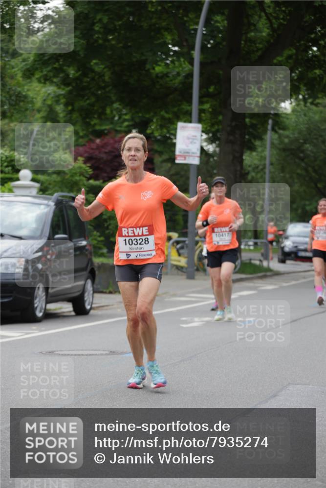 15.06.2025 - REWE Women's Run Jannik Wohlers http://msf.ph/oto/7935274 15.06.2025 08:25:55 Laufen 10328, 10417, 10120 meine-sportfotos.de