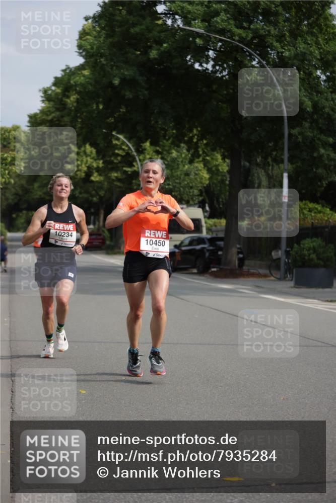 15.06.2025 - REWE Women's Run Jannik Wohlers http://msf.ph/oto/7935284 15.06.2025 08:40:23 Laufen 10234, 10450 meine-sportfotos.de