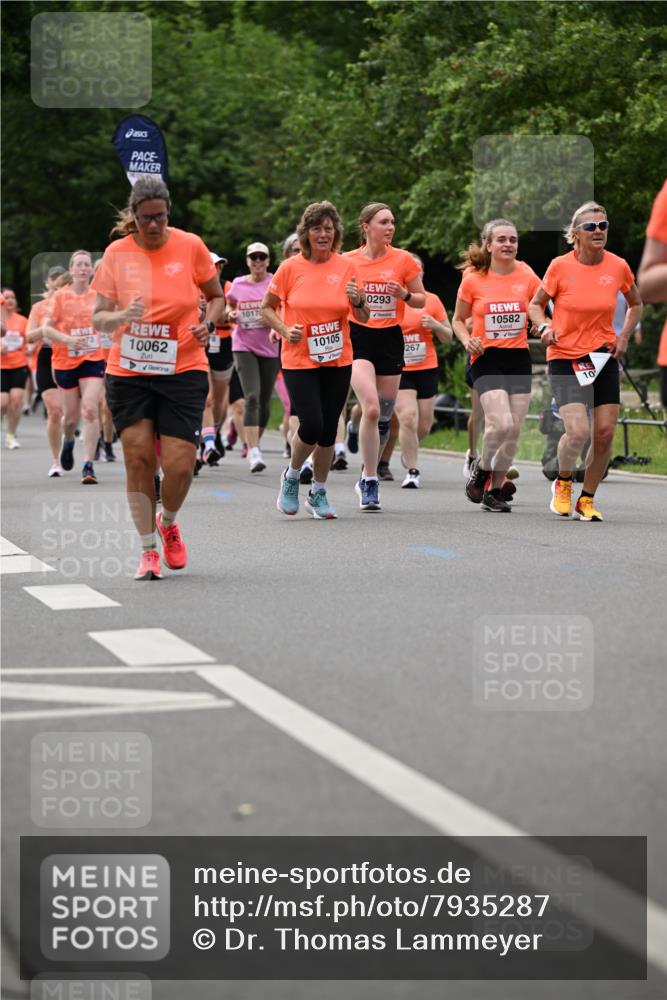 15.06.2025 - REWE Women's Run Dr. Thomas Lammeyer http://msf.ph/oto/7935287 15.06.2025 09:19:02 Laufen 10062, 1017, 0293, 10105, 267, 23, 10582, 10 meine-sportfotos.de