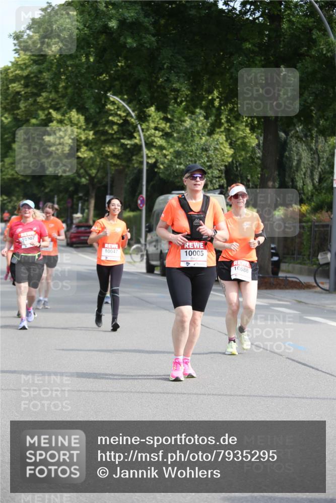 15.06.2025 - REWE Women's Run Jannik Wohlers http://msf.ph/oto/7935295 15.06.2025 09:53:02 Laufen 10047, 10005 meine-sportfotos.de