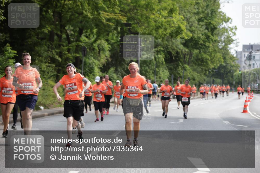 15.06.2025 - REWE Women's Run Jannik Wohlers http://msf.ph/oto/7935364 15.06.2025 10:12:45 Laufen 5041, 5193, 5039, 5215, 5040 meine-sportfotos.de