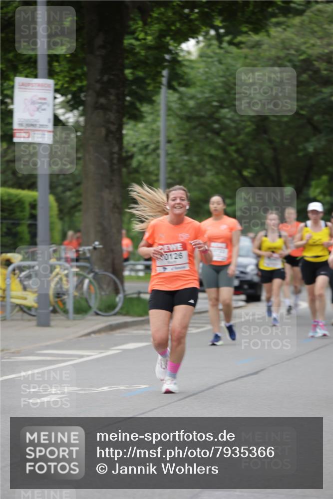 15.06.2025 - REWE Women's Run Jannik Wohlers http://msf.ph/oto/7935366 15.06.2025 08:25:57 Laufen 20126 meine-sportfotos.de