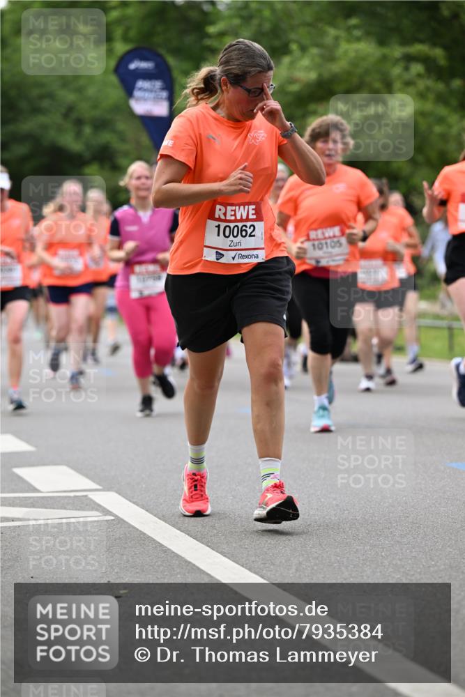 15.06.2025 - REWE Women's Run Dr. Thomas Lammeyer http://msf.ph/oto/7935384 15.06.2025 09:19:04 Laufen 10062, 10105 meine-sportfotos.de