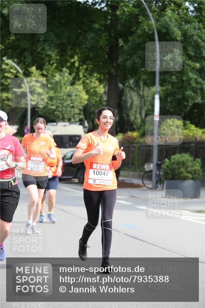 15.06.2025 - REWE Women's Run Jannik Wohlers http://msf.ph/oto/7935388 15.06.2025 09:53:05 Laufen 307, 10641, 10047 meine-sportfotos.de