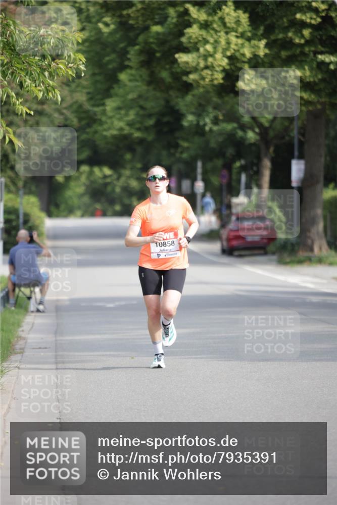 15.06.2025 - REWE Women's Run Jannik Wohlers http://msf.ph/oto/7935391 15.06.2025 08:40:27 Laufen 10858 meine-sportfotos.de