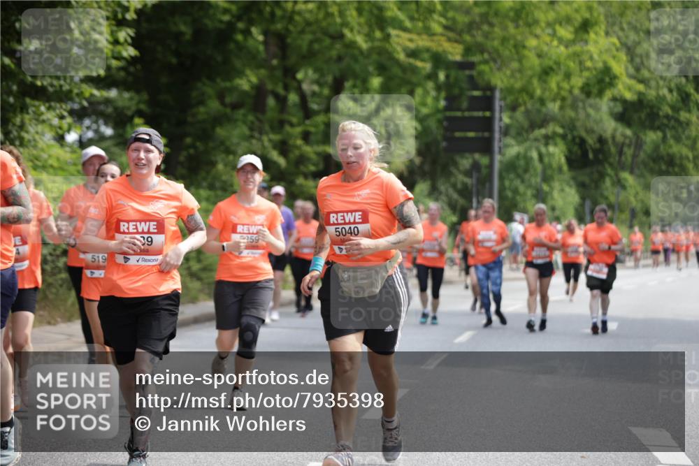 15.06.2025 - REWE Women's Run Jannik Wohlers http://msf.ph/oto/7935398 15.06.2025 10:12:47 Laufen 519, 39, 259, 5040 meine-sportfotos.de