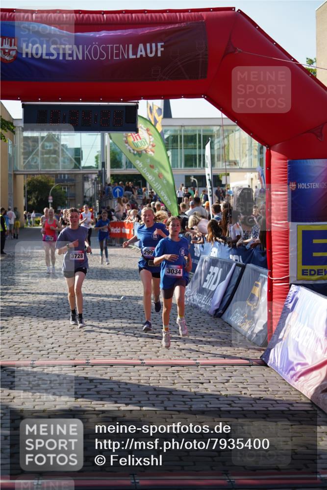 13.06.2025 - Holstenköstenlauf Felixshl http://msf.ph/oto/7935400 13.06.2025 18:04:28 Laufen 2014, 2990, 3014, 3034, 3709, 3728 meine-sportfotos.de
