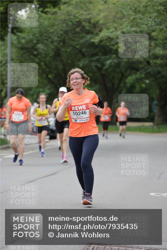 15.06.2025 - REWE Women's Run Jannik Wohlers http://msf.ph/oto/7935435 15.06.2025 08:25:58 Laufen 18723, 10246 meine-sportfotos.de