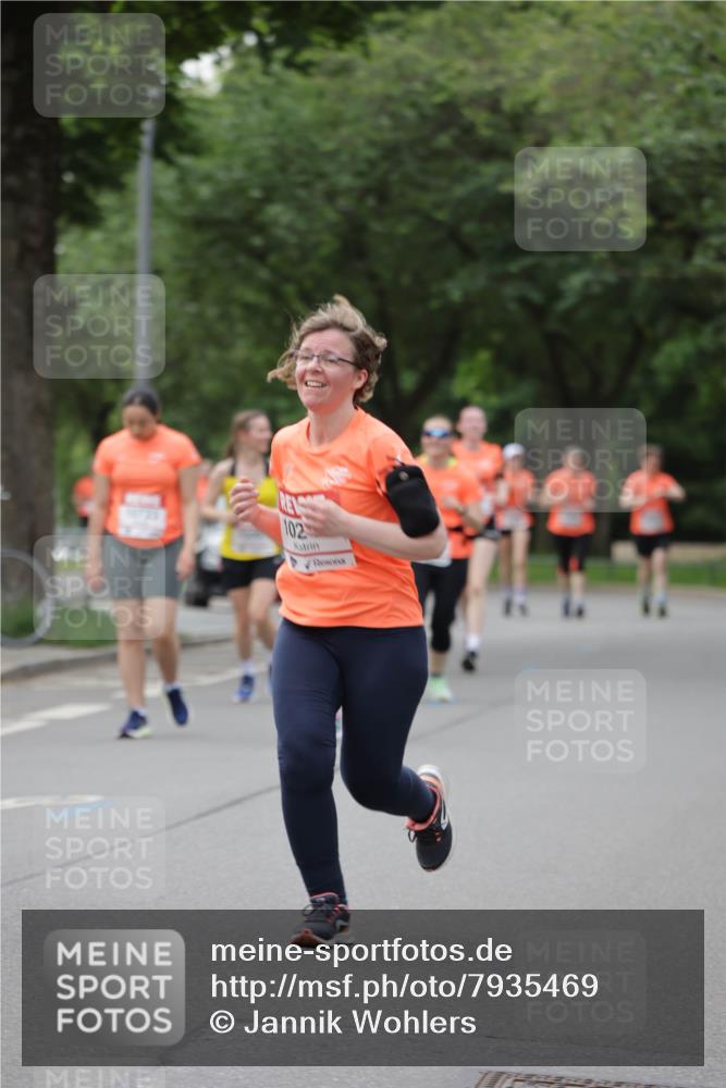 15.06.2025 - REWE Women's Run Jannik Wohlers http://msf.ph/oto/7935469 15.06.2025 08:25:59 Laufen  meine-sportfotos.de