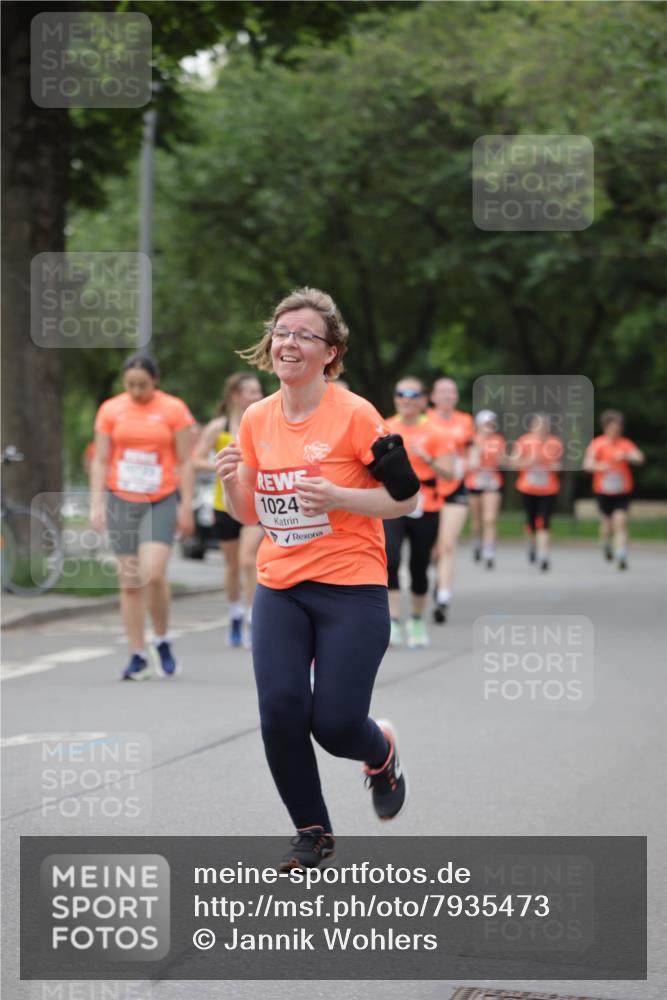 15.06.2025 - REWE Women's Run Jannik Wohlers http://msf.ph/oto/7935473 15.06.2025 08:25:59 Laufen 1024 meine-sportfotos.de