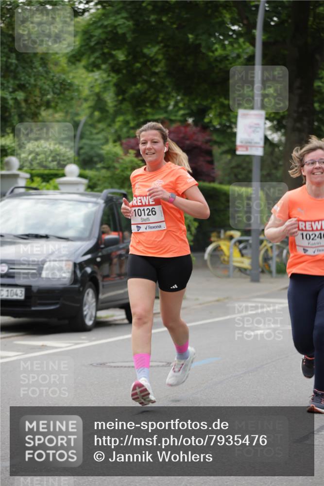 15.06.2025 - REWE Women's Run Jannik Wohlers http://msf.ph/oto/7935476 15.06.2025 08:26:00 Laufen 1043, 10126, 1024 meine-sportfotos.de