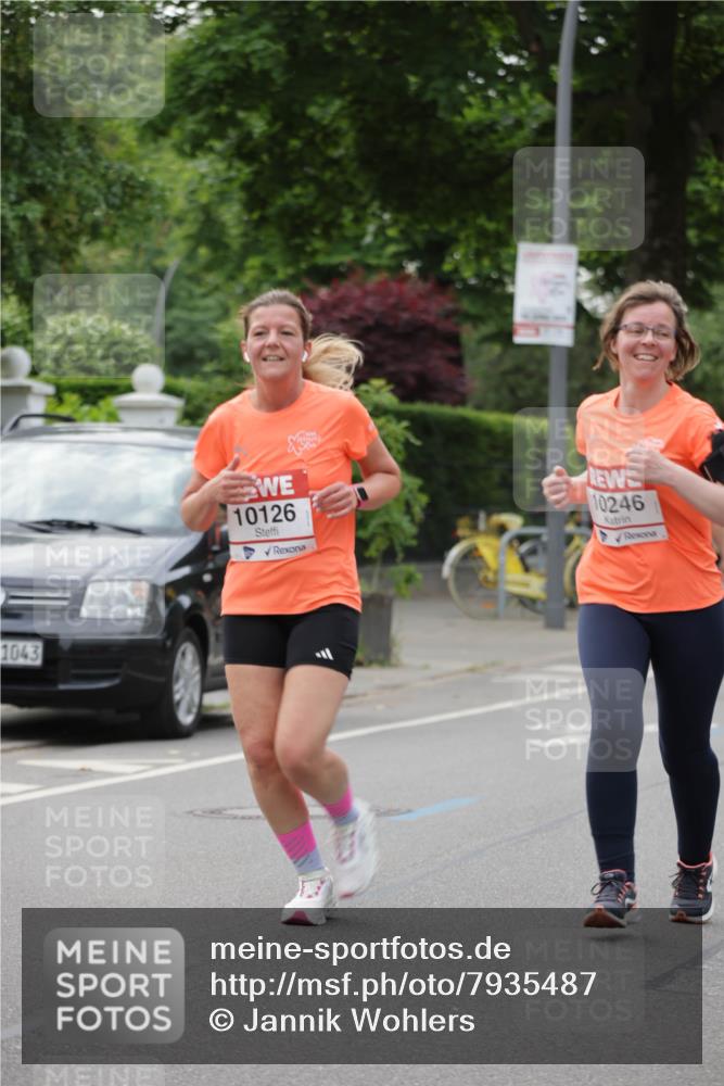 15.06.2025 - REWE Women's Run Jannik Wohlers http://msf.ph/oto/7935487 15.06.2025 08:26:00 Laufen 1043, 10126, 10246 meine-sportfotos.de