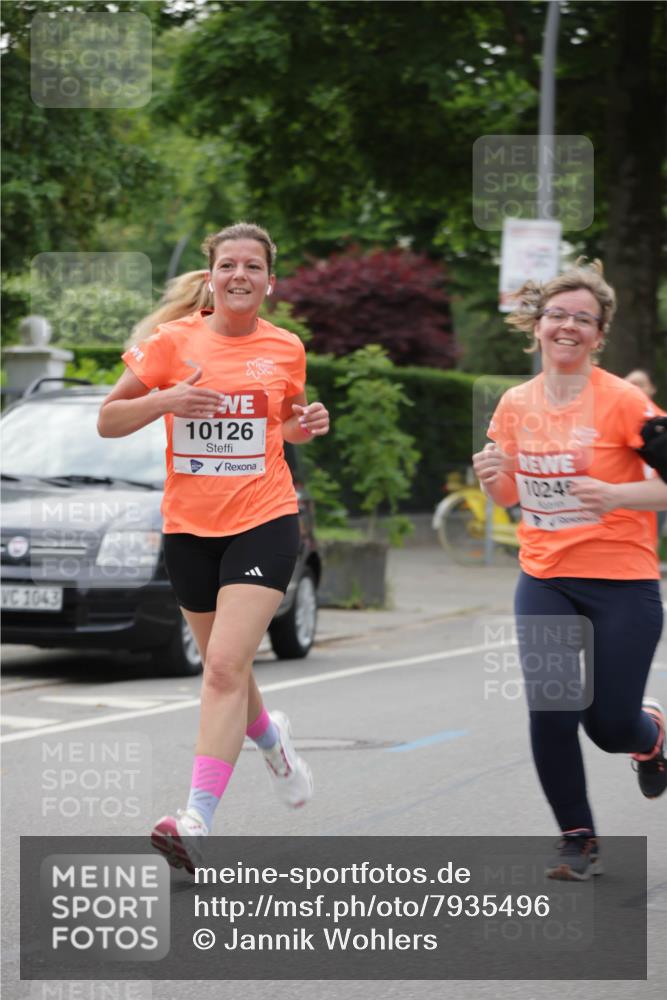 15.06.2025 - REWE Women's Run Jannik Wohlers http://msf.ph/oto/7935496 15.06.2025 08:26:00 Laufen 1043, 10126, 1024 meine-sportfotos.de
