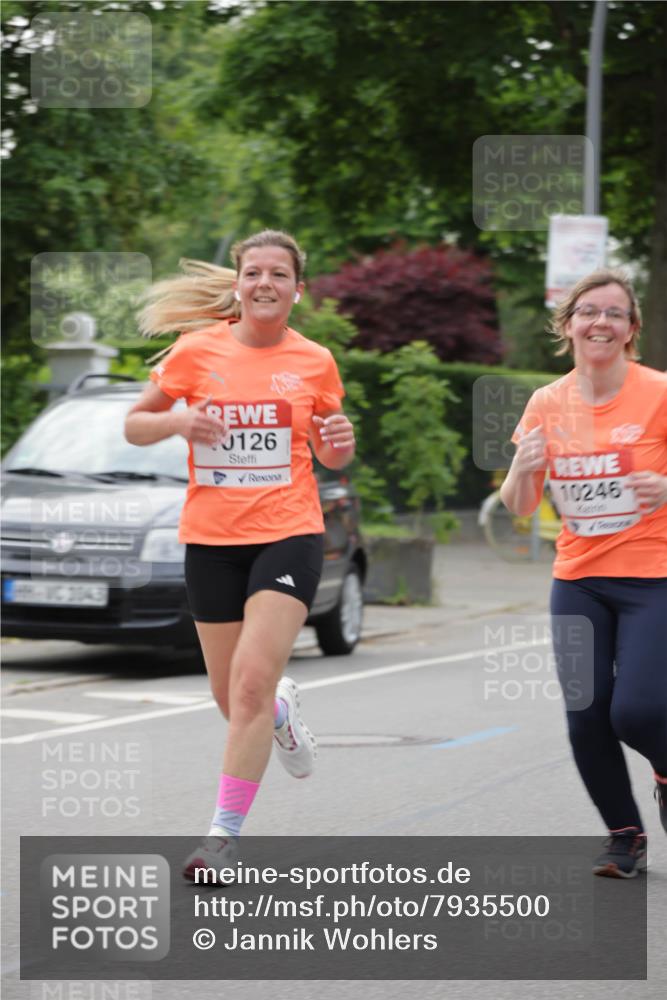15.06.2025 - REWE Women's Run Jannik Wohlers http://msf.ph/oto/7935500 15.06.2025 08:26:00 Laufen 2043, 0126, 10246 meine-sportfotos.de