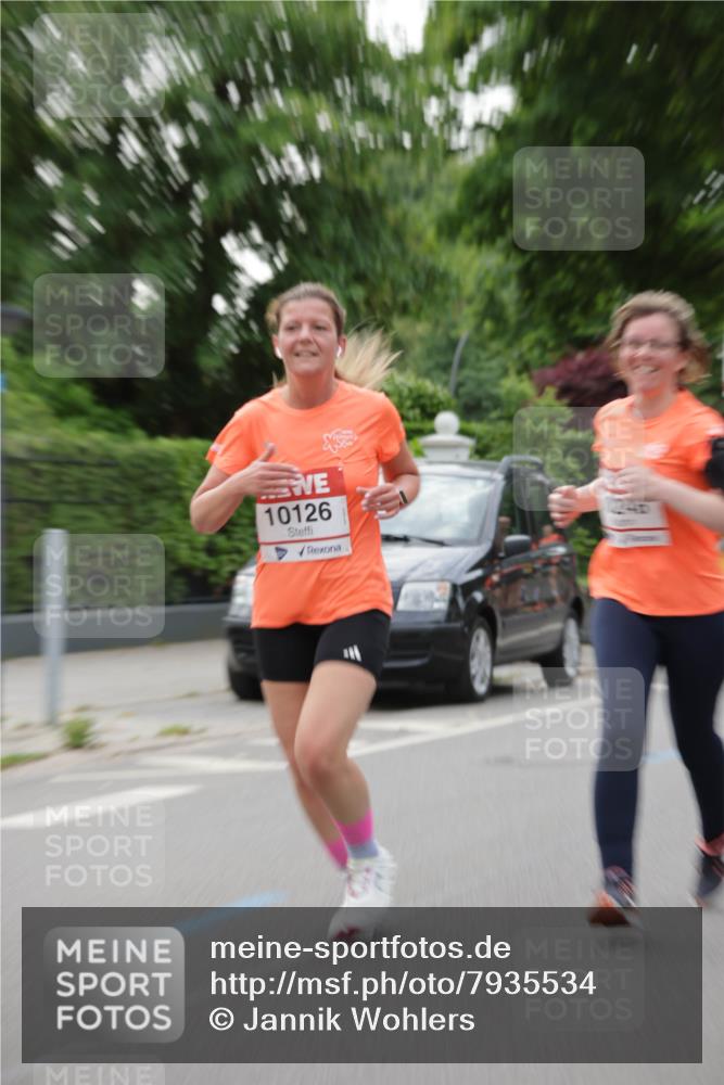 15.06.2025 - REWE Women's Run Jannik Wohlers http://msf.ph/oto/7935534 15.06.2025 08:26:01 Laufen 10126 meine-sportfotos.de