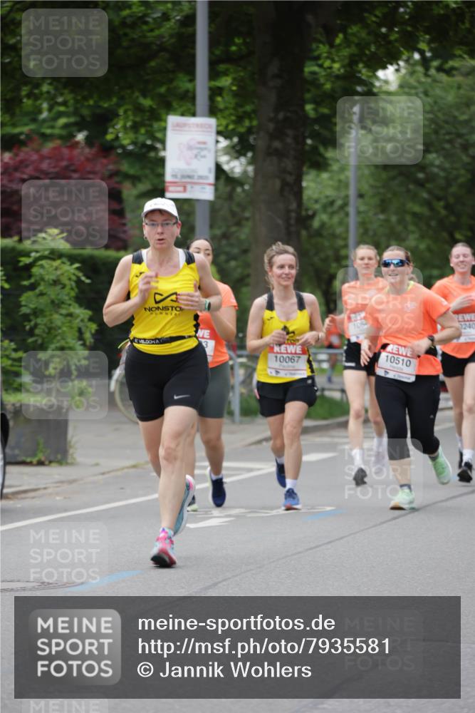15.06.2025 - REWE Women's Run Jannik Wohlers http://msf.ph/oto/7935581 15.06.2025 08:26:03 Laufen 10067, 10510, 0240 meine-sportfotos.de