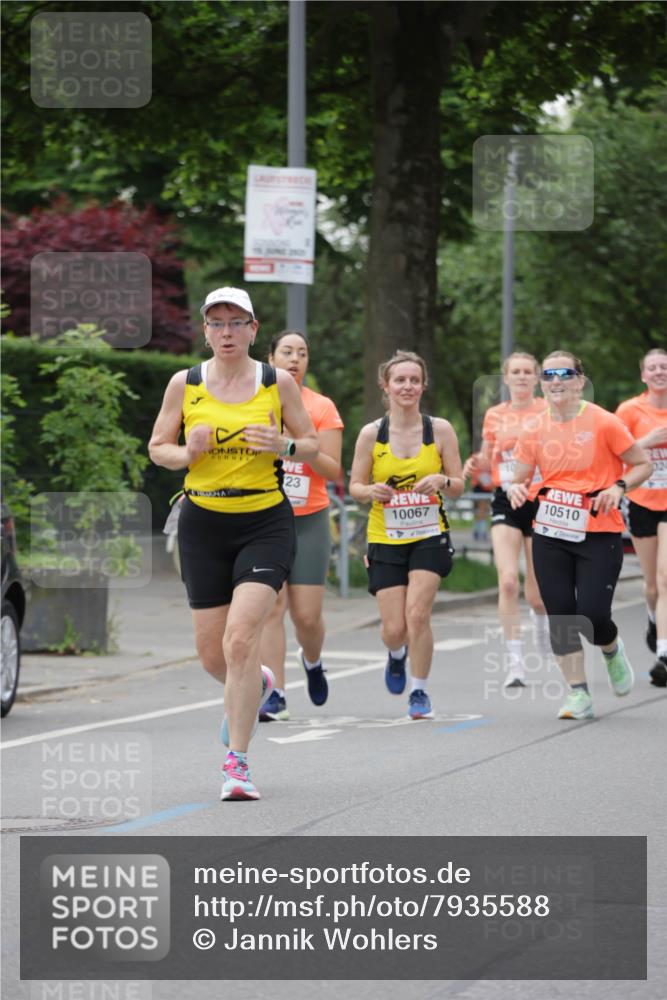 15.06.2025 - REWE Women's Run Jannik Wohlers http://msf.ph/oto/7935588 15.06.2025 08:26:03 Laufen 10067, 10510 meine-sportfotos.de