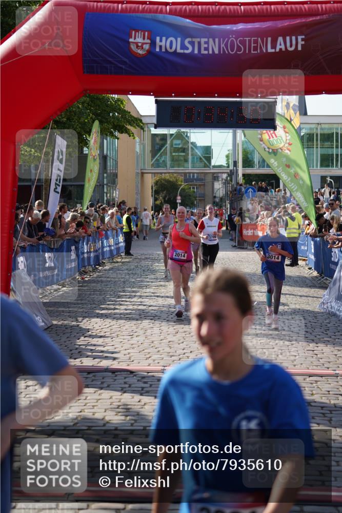 13.06.2025 - Holstenköstenlauf Felixshl http://msf.ph/oto/7935610 13.06.2025 18:04:31 Laufen 2014, 2718, 2806, 2990, 3014, 3034, 3709, 3728 meine-sportfotos.de