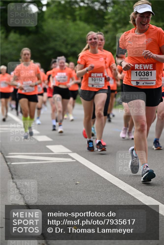15.06.2025 - REWE Women's Run Dr. Thomas Lammeyer http://msf.ph/oto/7935617 15.06.2025 09:19:08 Laufen 10152, 10381 meine-sportfotos.de