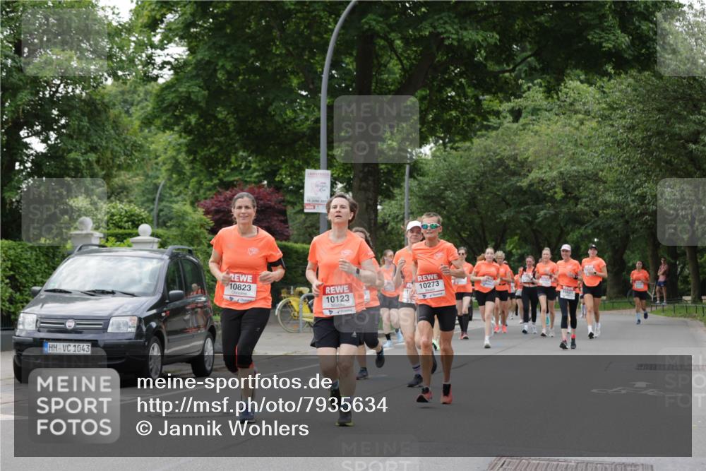 15.06.2025 - REWE Women's Run Jannik Wohlers http://msf.ph/oto/7935634 15.06.2025 08:26:13 Laufen 1043, 10823, 10123, 16, 10273, 10621 meine-sportfotos.de