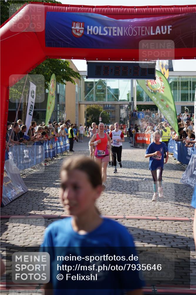 13.06.2025 - Holstenköstenlauf Felixshl http://msf.ph/oto/7935646 13.06.2025 18:04:32 Laufen 2014, 2718, 2806, 2990, 3014, 3034, 3709, 3728 meine-sportfotos.de