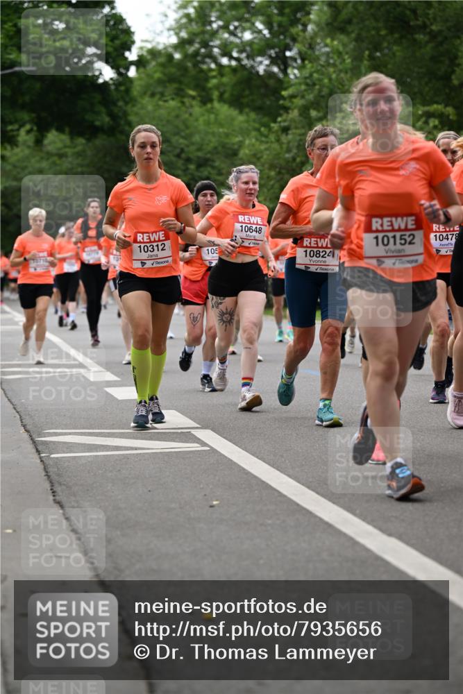 15.06.2025 - REWE Women's Run Dr. Thomas Lammeyer http://msf.ph/oto/7935656 15.06.2025 09:19:09 Laufen 10710, 101, 10312, 105, 10648, 10824, 10152, 10478 meine-sportfotos.de