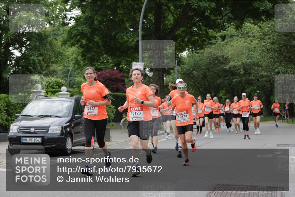 15.06.2025 - REWE Women's Run Jannik Wohlers http://msf.ph/oto/7935672 15.06.2025 08:26:14 Laufen 1043, 10823, 10123, 10675, 10273, 10621 meine-sportfotos.de