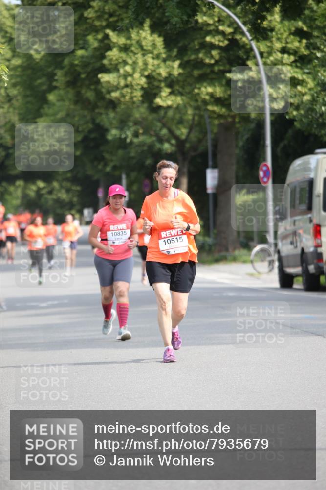 15.06.2025 - REWE Women's Run Jannik Wohlers http://msf.ph/oto/7935679 15.06.2025 09:53:31 Laufen 10835, 10515 meine-sportfotos.de