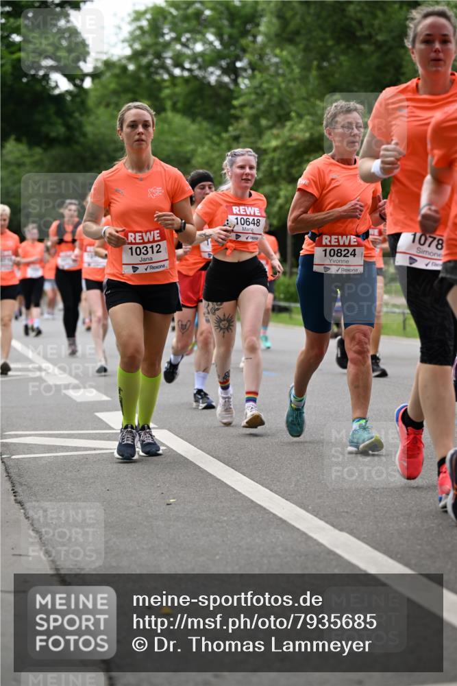 15.06.2025 - REWE Women's Run Dr. Thomas Lammeyer http://msf.ph/oto/7935685 15.06.2025 09:19:10 Laufen 10312, 10648, 10824, 1078 meine-sportfotos.de