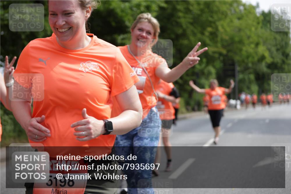 15.06.2025 - REWE Women's Run Jannik Wohlers http://msf.ph/oto/7935697 15.06.2025 10:13:00 Laufen 5198 meine-sportfotos.de