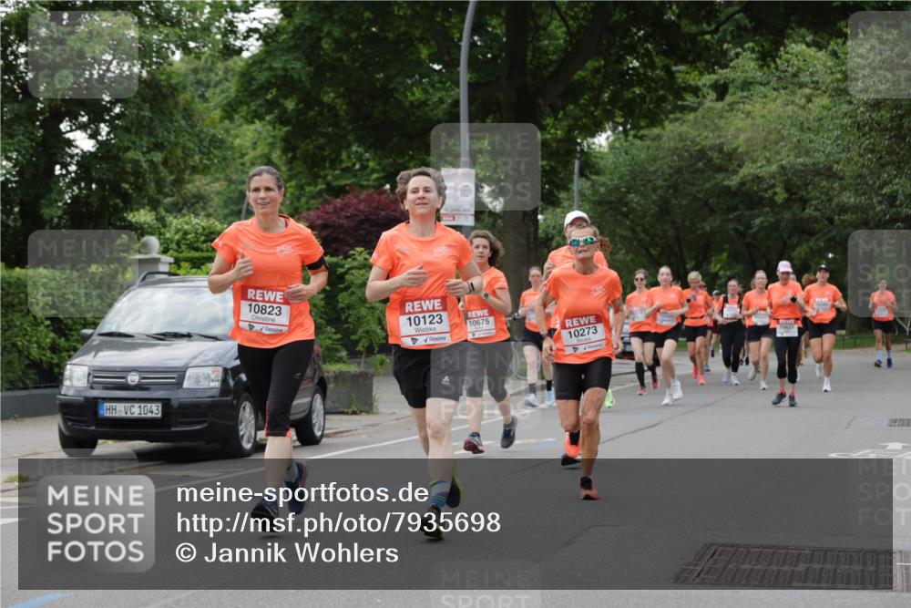 15.06.2025 - REWE Women's Run Jannik Wohlers http://msf.ph/oto/7935698 15.06.2025 08:26:14 Laufen 1043, 10823, 10123, 10675, 10273, 10621, 10583 meine-sportfotos.de
