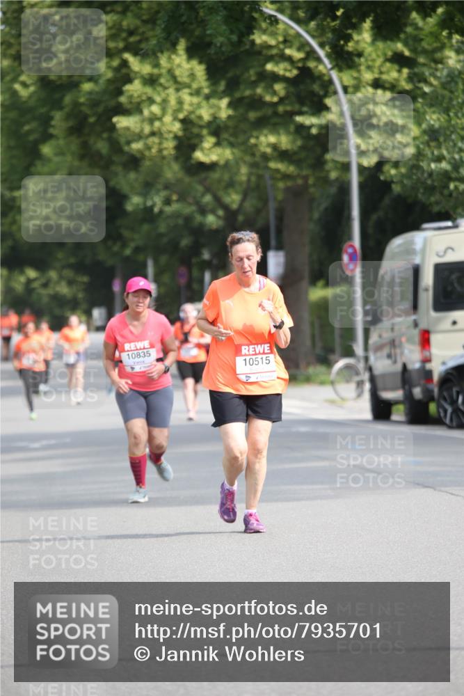 15.06.2025 - REWE Women's Run Jannik Wohlers http://msf.ph/oto/7935701 15.06.2025 09:53:32 Laufen 10835, 10515 meine-sportfotos.de