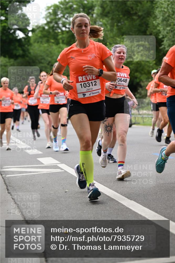 15.06.2025 - REWE Women's Run Dr. Thomas Lammeyer http://msf.ph/oto/7935729 15.06.2025 09:19:10 Laufen 13172, 10165, 10312, 0648 meine-sportfotos.de