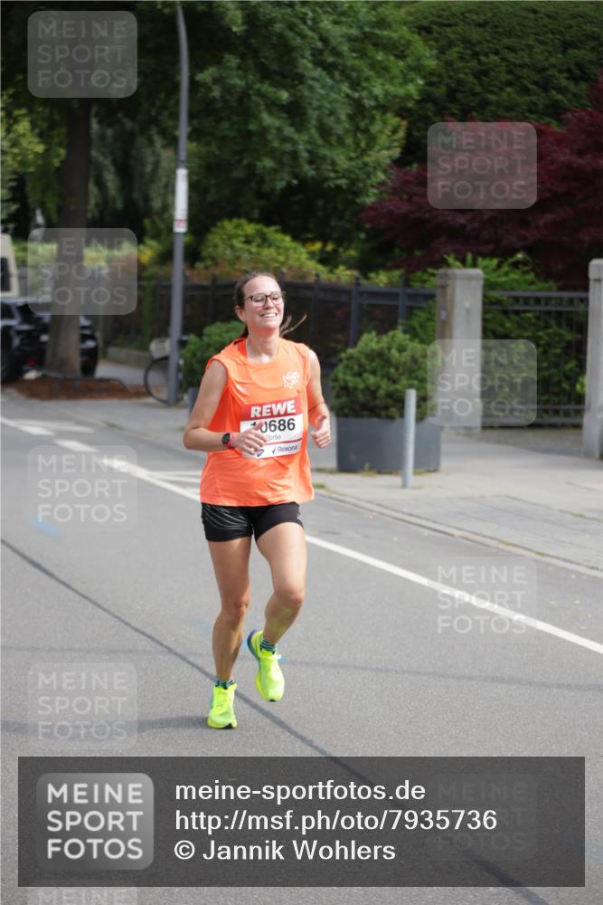15.06.2025 - REWE Women's Run Jannik Wohlers http://msf.ph/oto/7935736 15.06.2025 08:41:13 Laufen 0686 meine-sportfotos.de