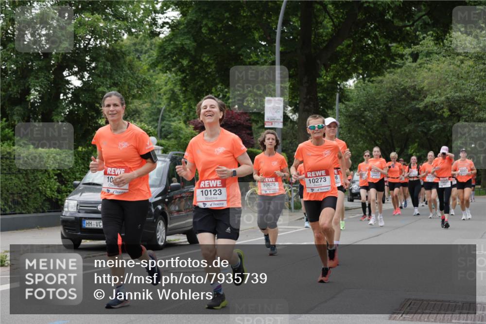 15.06.2025 - REWE Women's Run Jannik Wohlers http://msf.ph/oto/7935739 15.06.2025 08:26:14 Laufen 10, 10123, 2025, 10675, 10273, 6, 10867, 10621 meine-sportfotos.de