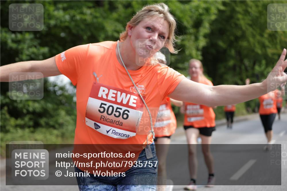 15.06.2025 - REWE Women's Run Jannik Wohlers http://msf.ph/oto/7935757 15.06.2025 10:13:00 Laufen 5056 meine-sportfotos.de