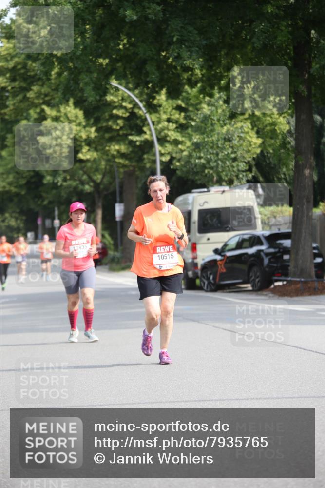 15.06.2025 - REWE Women's Run Jannik Wohlers http://msf.ph/oto/7935765 15.06.2025 09:53:33 Laufen 10835, 10515 meine-sportfotos.de