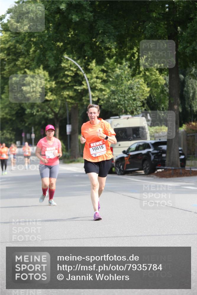 15.06.2025 - REWE Women's Run Jannik Wohlers http://msf.ph/oto/7935784 15.06.2025 09:53:33 Laufen 10515 meine-sportfotos.de