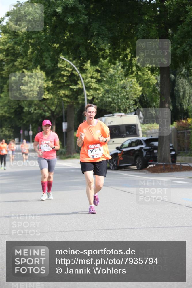 15.06.2025 - REWE Women's Run Jannik Wohlers http://msf.ph/oto/7935794 15.06.2025 09:53:33 Laufen 1083, 10515 meine-sportfotos.de