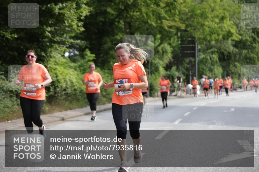 15.06.2025 - REWE Women's Run Jannik Wohlers http://msf.ph/oto/7935816 15.06.2025 10:13:02 Laufen 5390, 5 meine-sportfotos.de