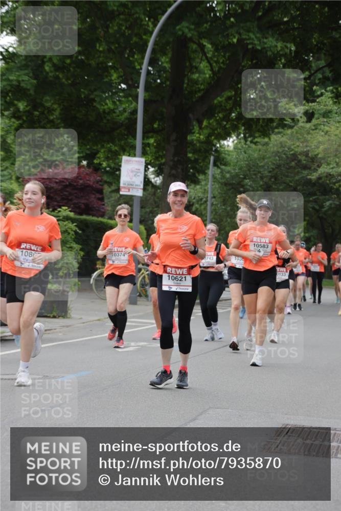 15.06.2025 - REWE Women's Run Jannik Wohlers http://msf.ph/oto/7935870 15.06.2025 08:26:19 Laufen 1080, 10374, 10621, 10583 meine-sportfotos.de