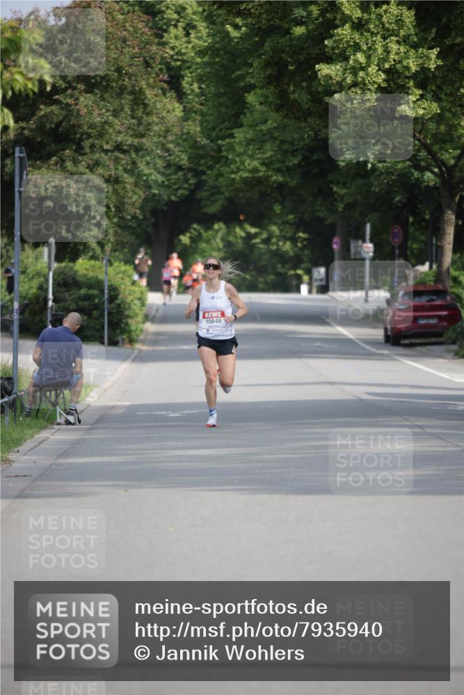 15.06.2025 - REWE Women's Run Jannik Wohlers http://msf.ph/oto/7935940 15.06.2025 08:42:18 Laufen  meine-sportfotos.de