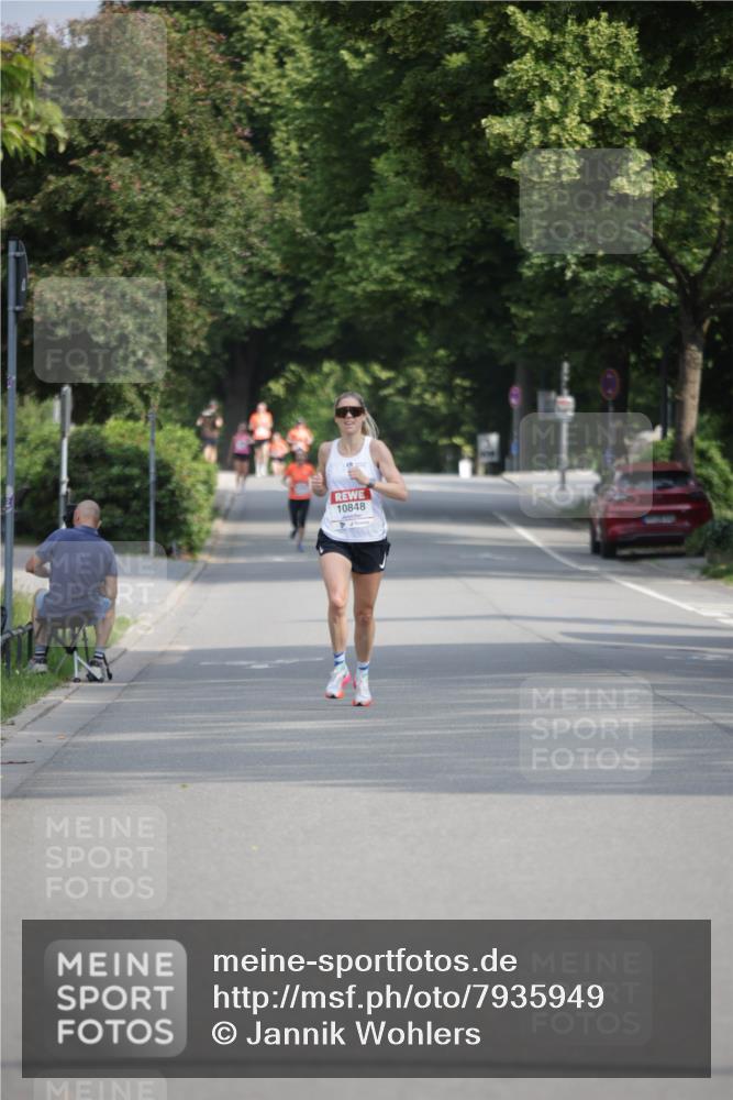 15.06.2025 - REWE Women's Run Jannik Wohlers http://msf.ph/oto/7935949 15.06.2025 08:42:19 Laufen  meine-sportfotos.de
